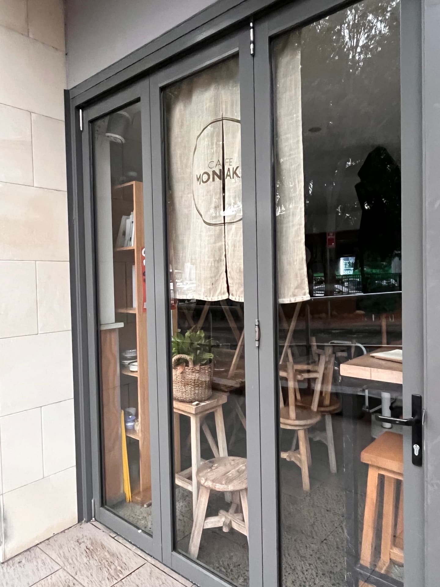 Café Monak shopfront windows cleaned