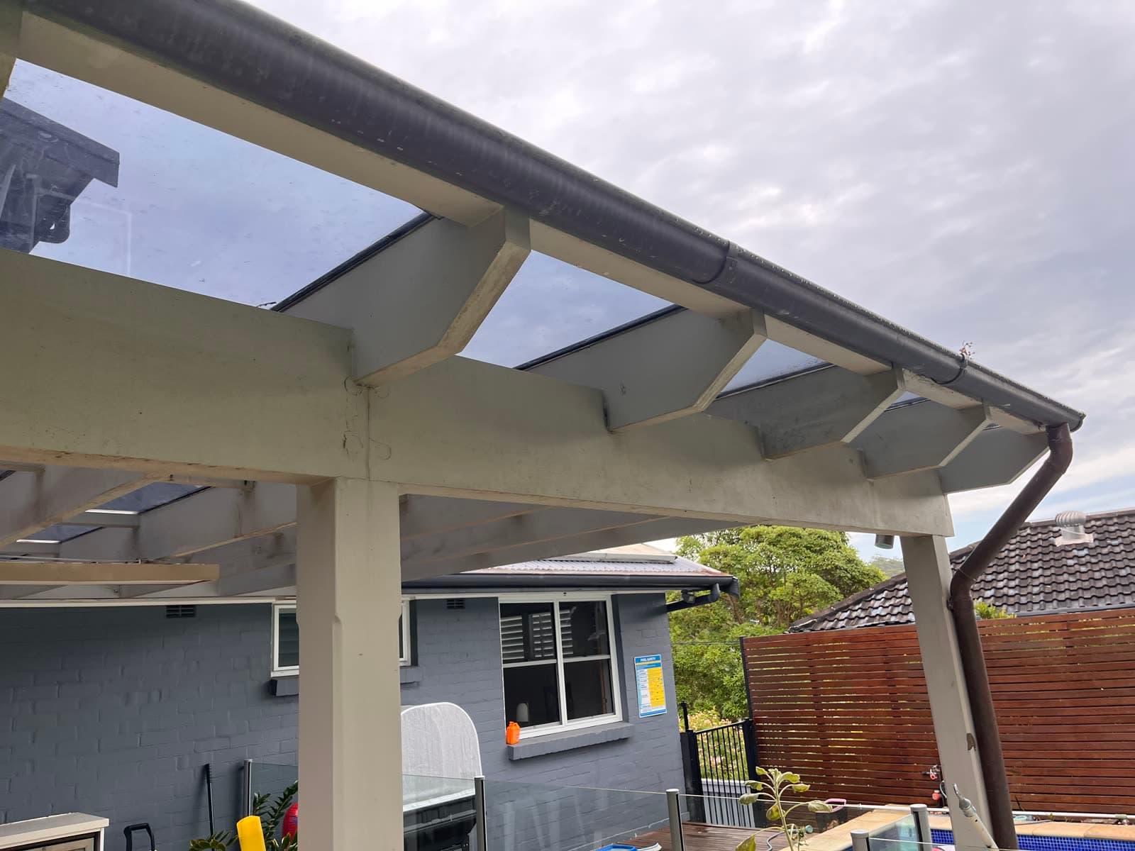 Pergola skylight glass cleaned streak-free — Northern Beaches home